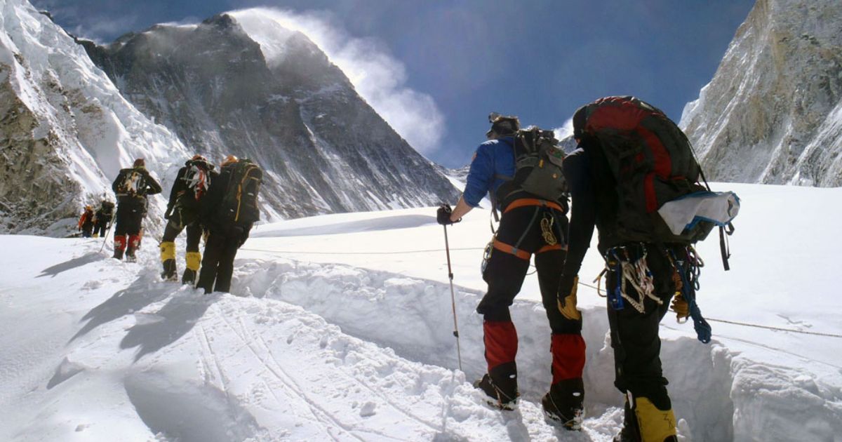 How Long Would It Take To Climb Mount Everest?