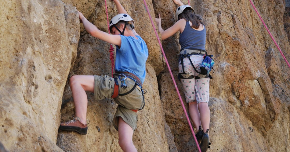 What Is Bouldering Vs Rock Climbing?